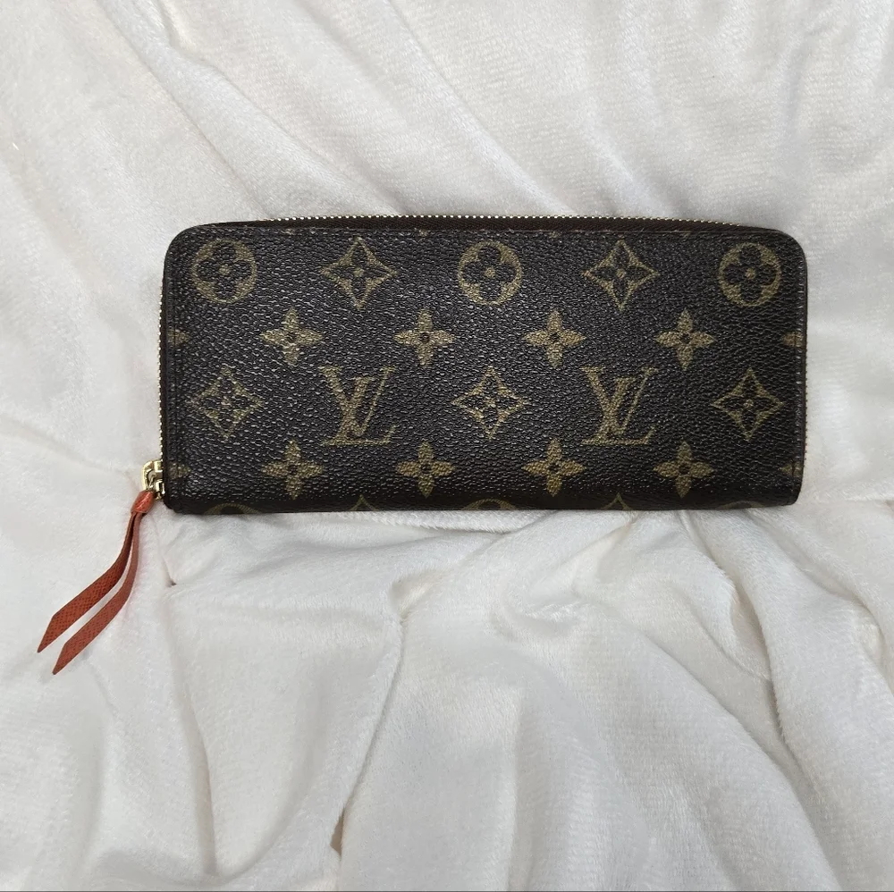 Louis Vuitton Clemence Monogra. Wallet Orange Interior